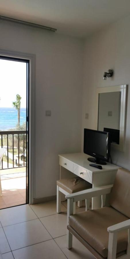 איה נאפה Simos Magic Beach Hotel Apts מראה חיצוני תמונה