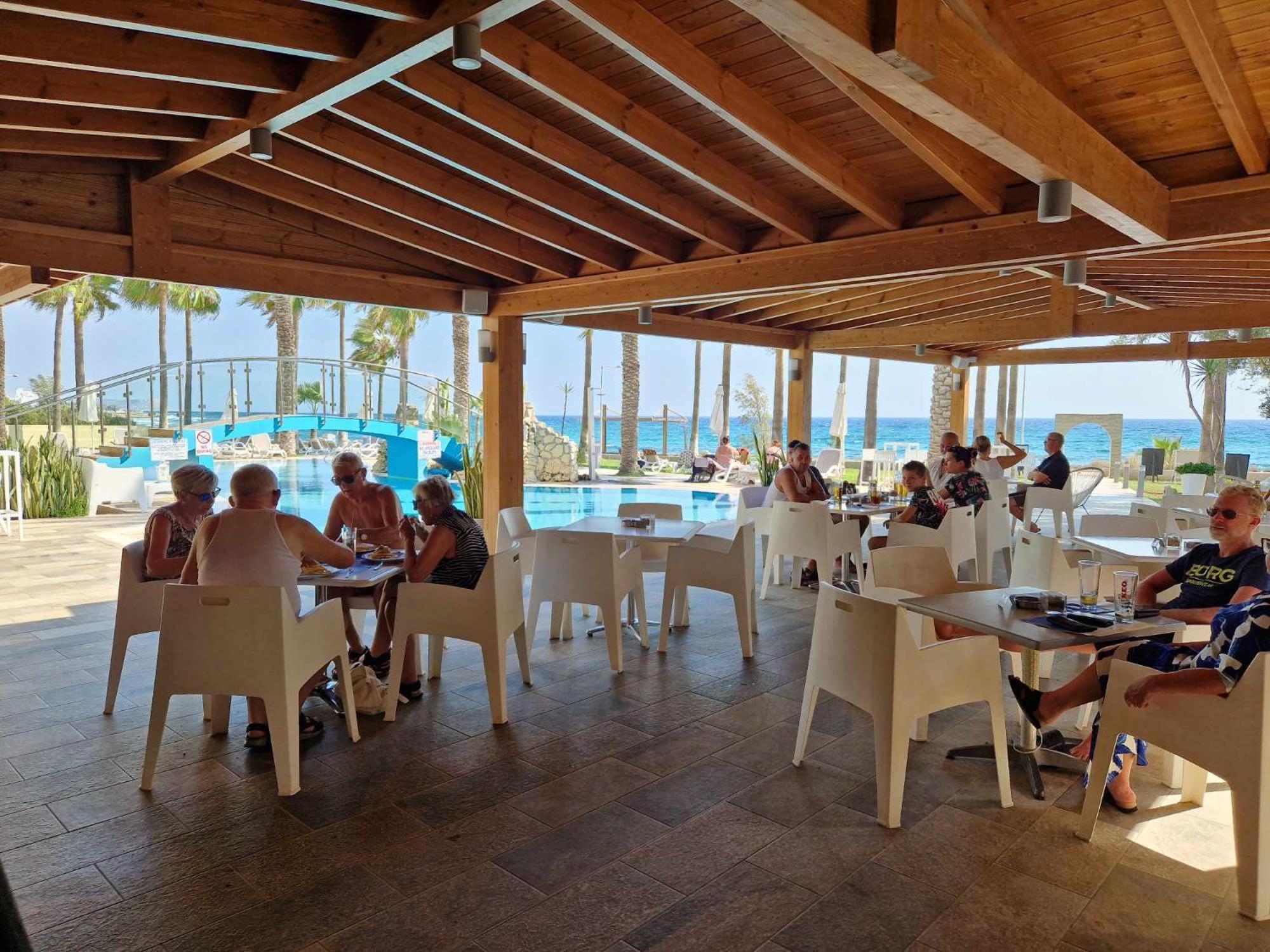איה נאפה Simos Magic Beach Hotel Apts מראה חיצוני תמונה