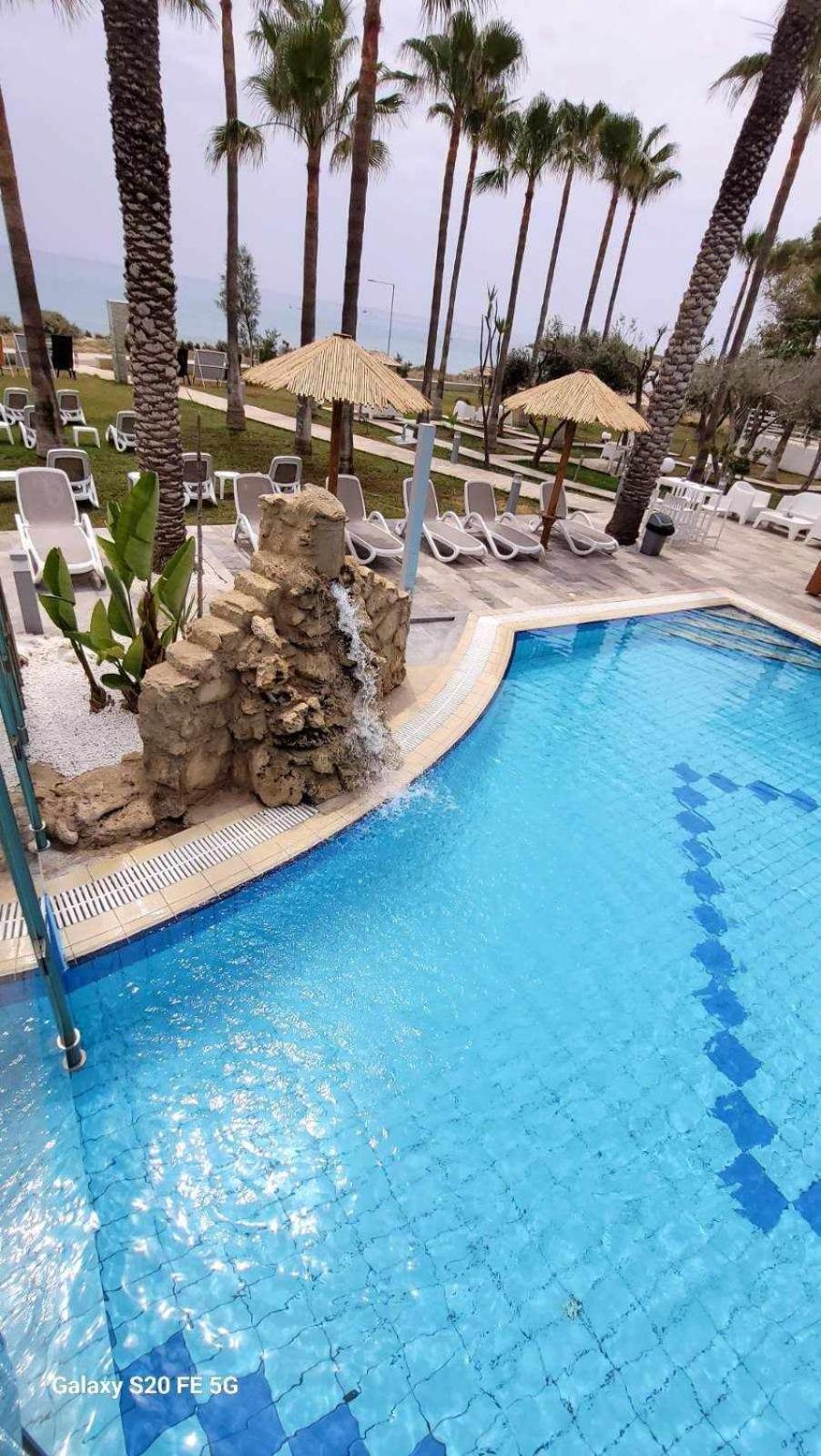 איה נאפה Simos Magic Beach Hotel Apts מראה חיצוני תמונה