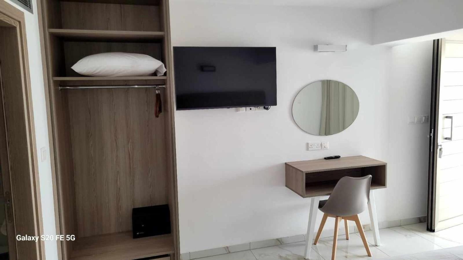 איה נאפה Simos Magic Beach Hotel Apts מראה חיצוני תמונה