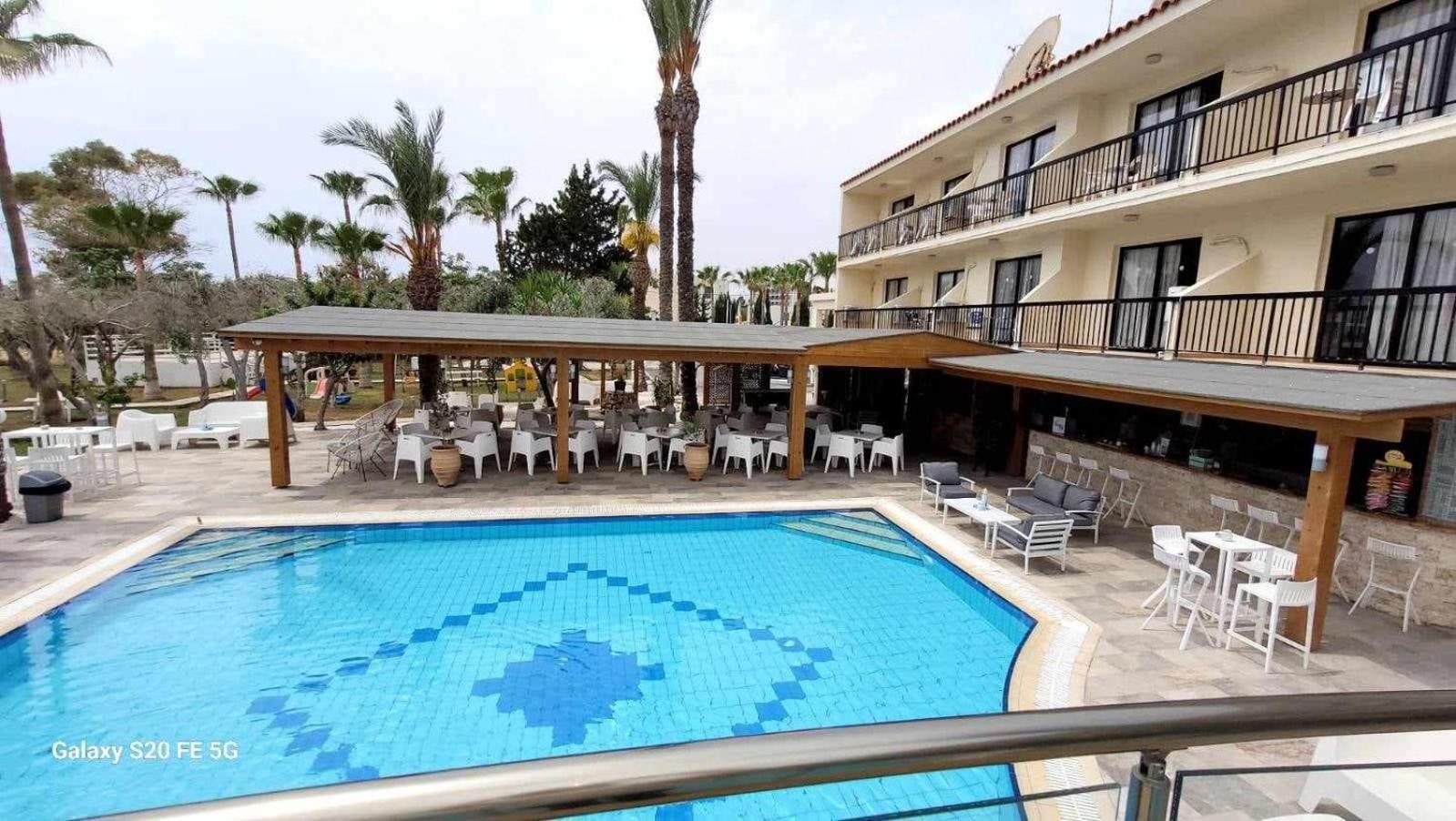 איה נאפה Simos Magic Beach Hotel Apts מראה חיצוני תמונה
